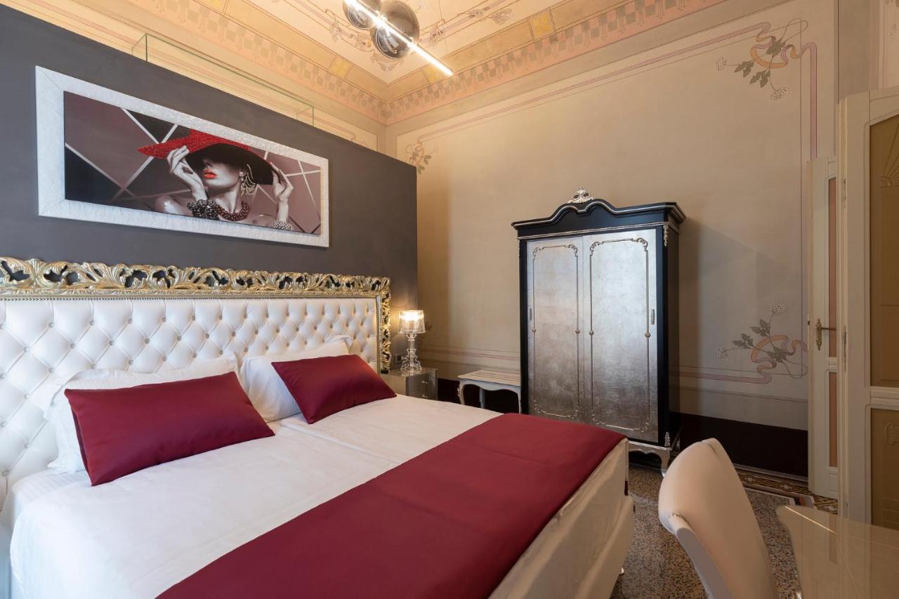 Luxury Liberty House Guest house